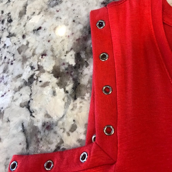 Jennifer Lopez Red Cold Shoulder Top - Picture 2 of 4